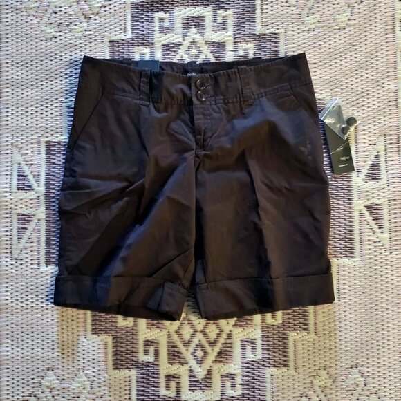 Women's MOSSIMO Modern Fit Low Waist Stretch Cuffed Dress Shorts Brown Sz 6 NWT - Picture 1 of 7